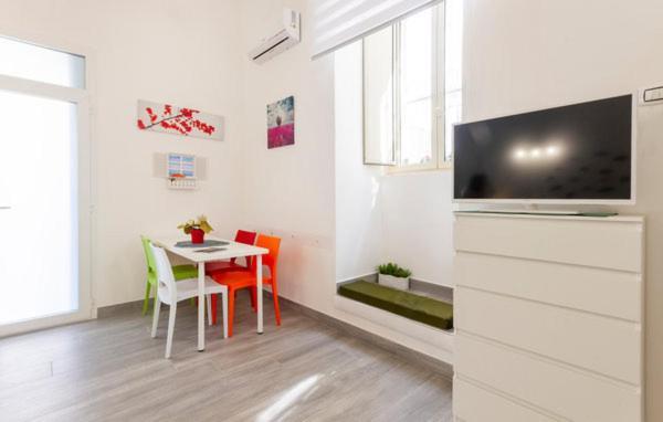 Iris Apartment, Comfort E Stile Nel Cuore Di Bisceglie Exterior foto