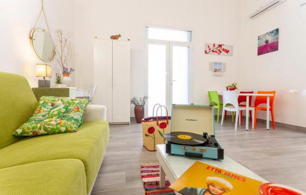 Iris Apartment, Comfort E Stile Nel Cuore Di Bisceglie Exterior foto
