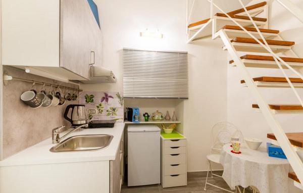 Iris Apartment, Comfort E Stile Nel Cuore Di Bisceglie Exterior foto